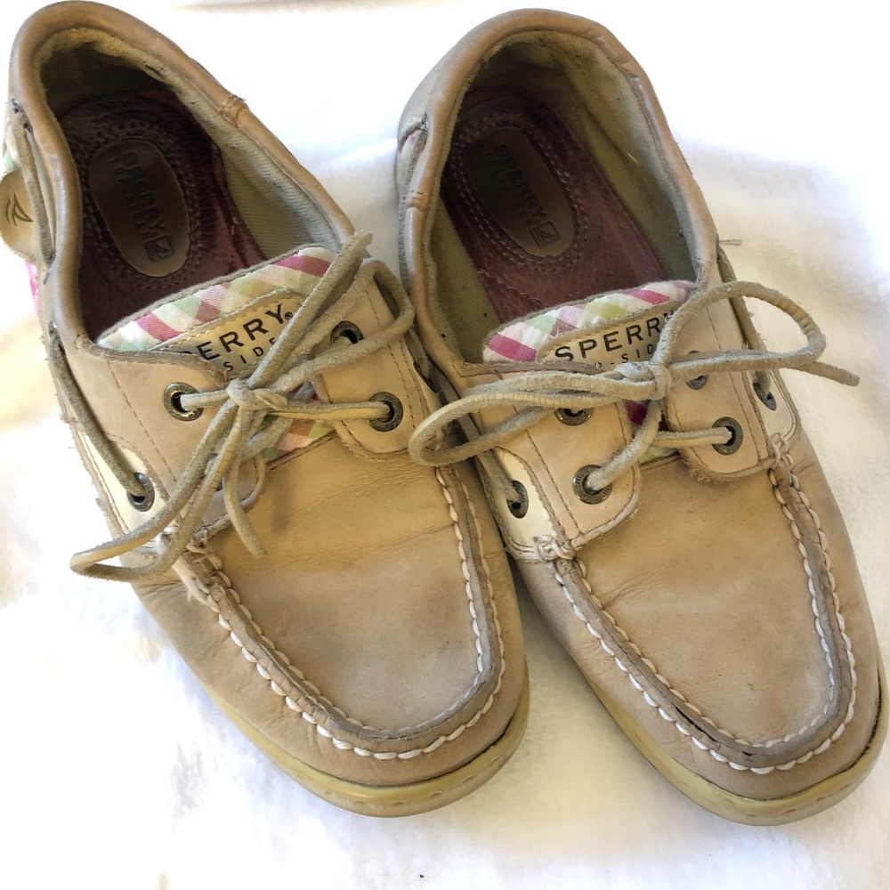 Women’s Sperry Boat Shoes Size 6